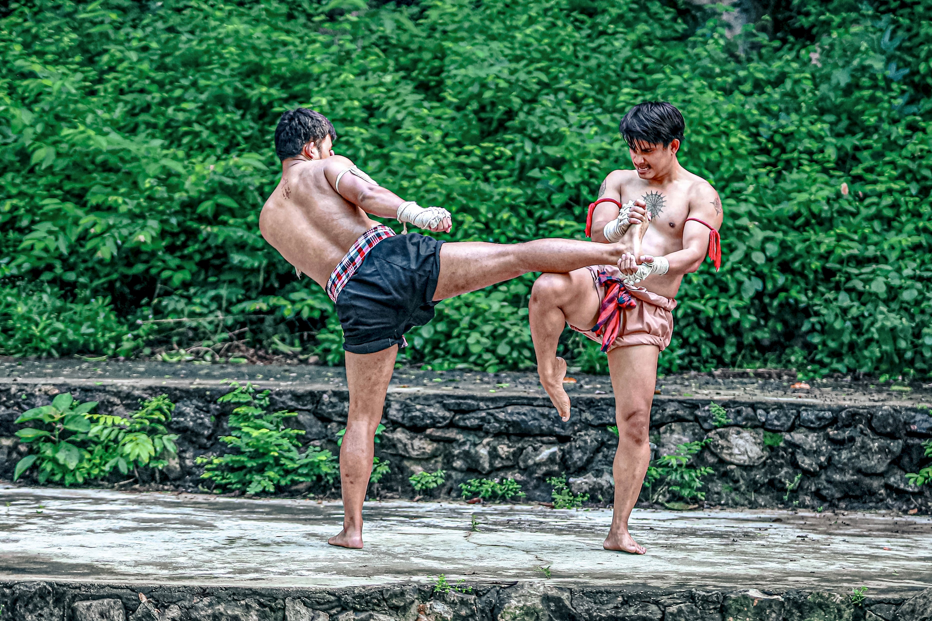 laksna-kar-chi-mae-mi-tha-nakha-bid-hang1