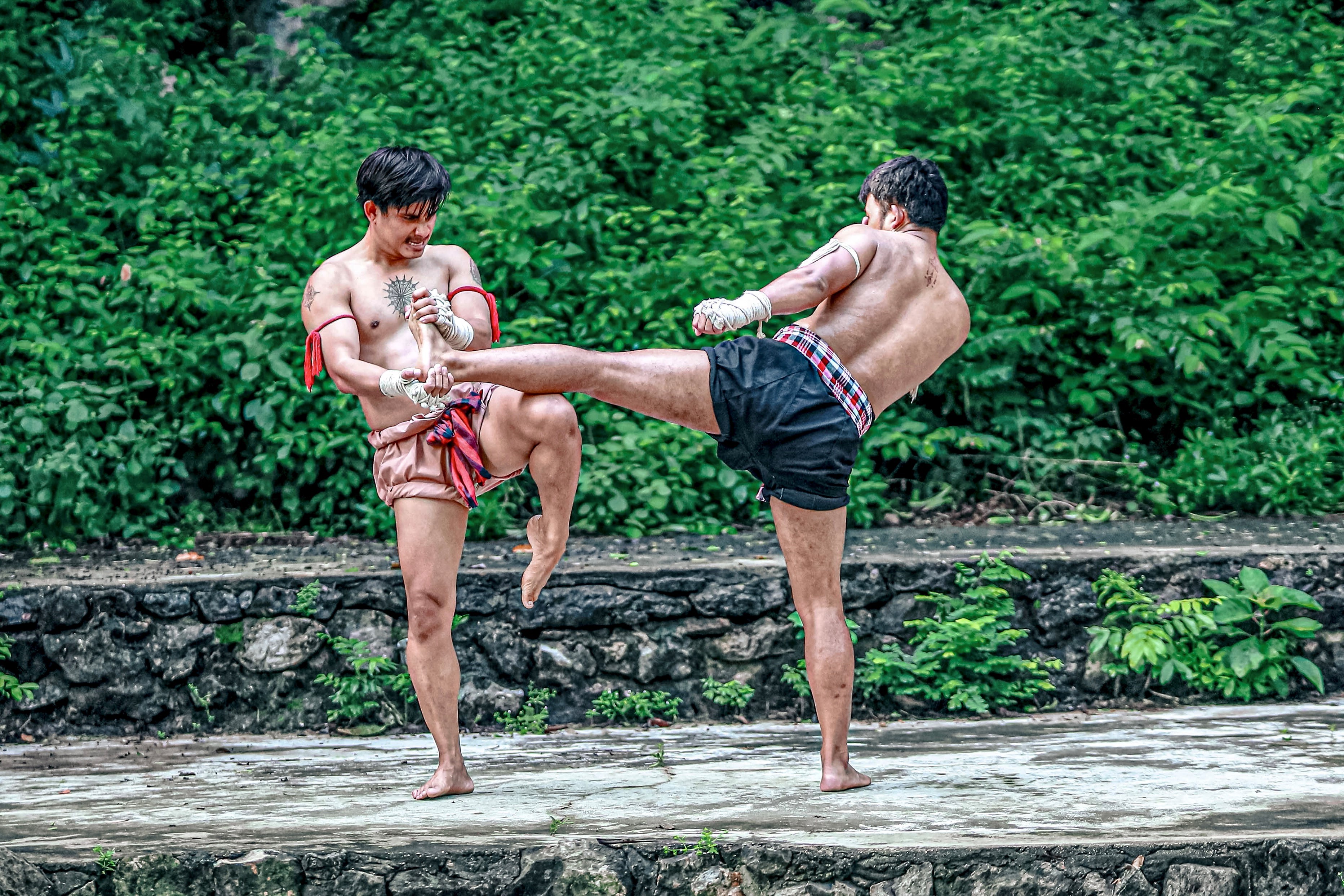 laksna-kar-chi-mae-mi-tha-nakha-bid-hang2