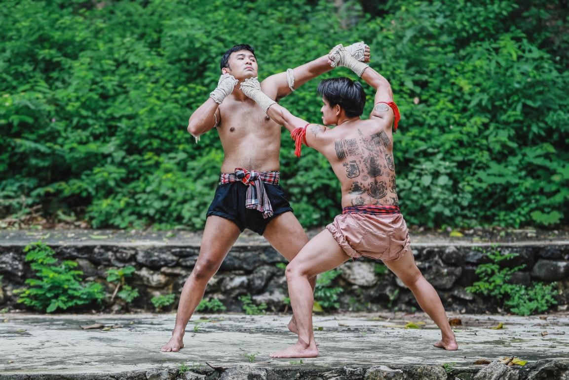 laksna-kar-chi-mae-mi-tha-ta-ther-kha-fak1