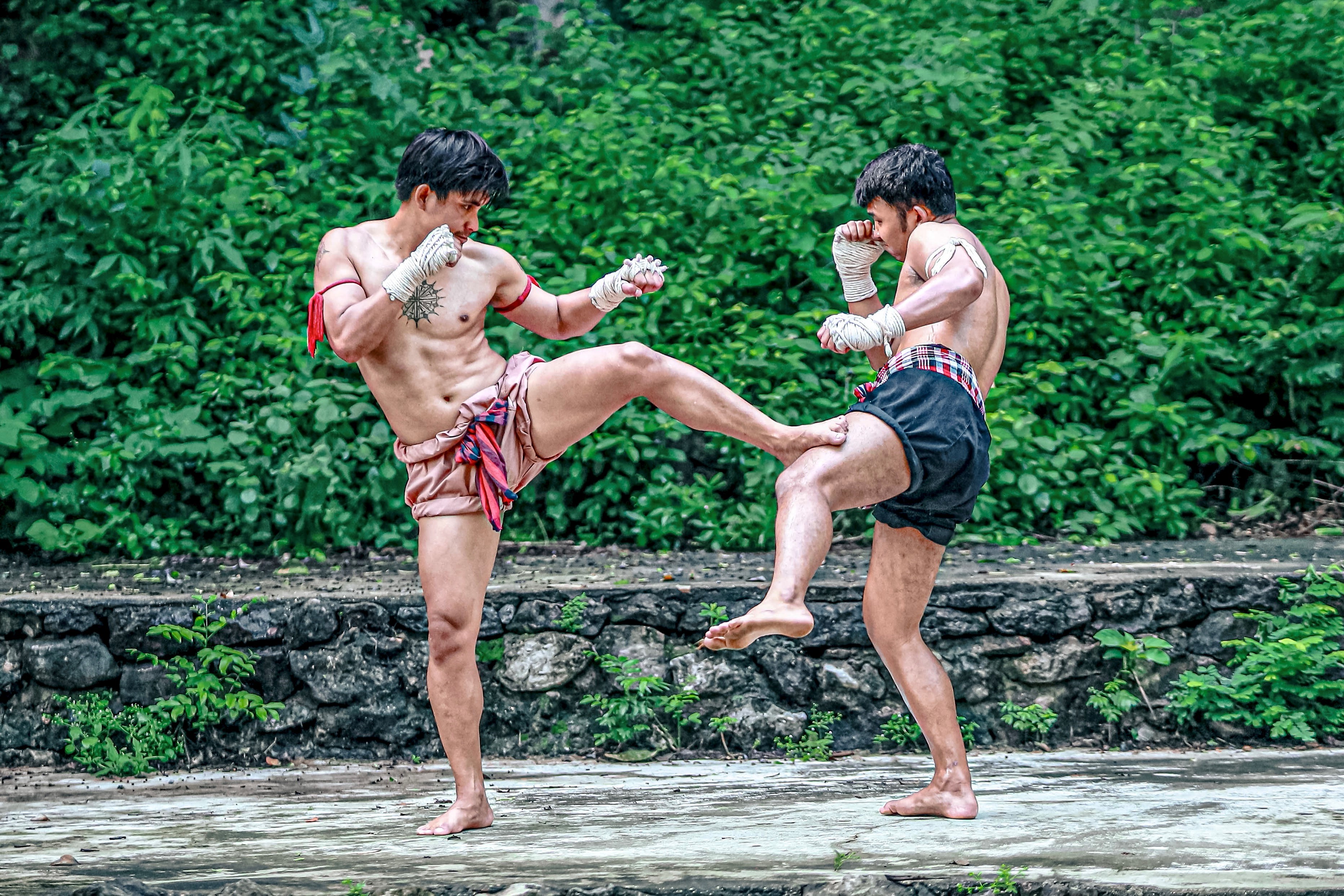 laksna-kar-chi-mae-mi-tha-wirulhk-klab2