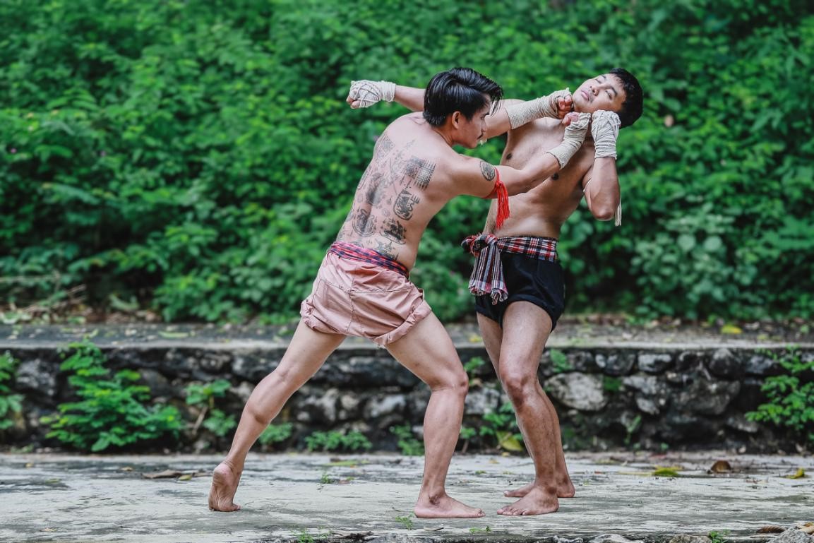 saedng-laksna-kar-chi-lukmi-tha-hnuman-thway-hae-wan2